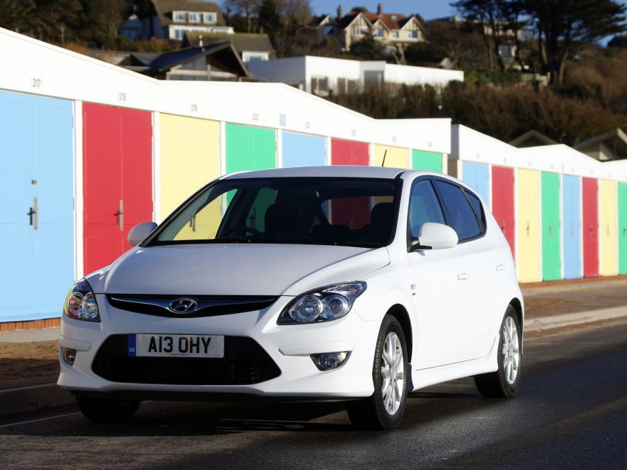  Hyundai i30 2007 года  (UK) (фото 11 из 32)